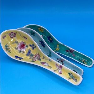 Vintage Chinese Porcelain Soup Spoons